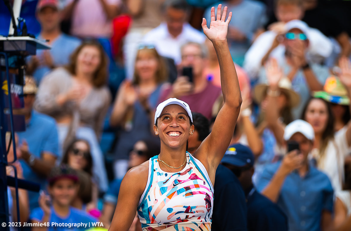 MADISON KEYS - Página 11 F5E4IkEXEAA7jCO?format=jpg&name=medium