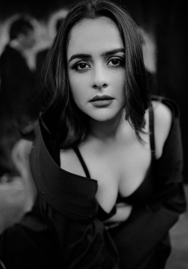 F5E4SDPWAAAryRs?format=jpg&name=900x900