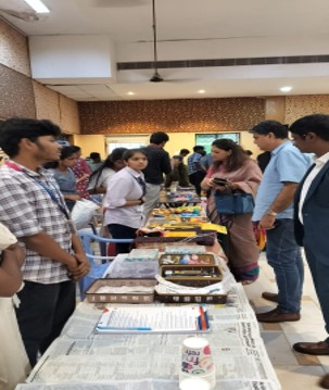 SCLAS_2023's tweet photo. 🎪 200 SClas students showcased 54 stalls with accessories, food, clothing, games & more at the ED Cell exhibition. Dive into the vibrant sale at Nalliarangam, 29-30.08.2023! #SCLAS Exhibition 🛍️🎮👗🍔 https://t.co/BpWP8e4toY