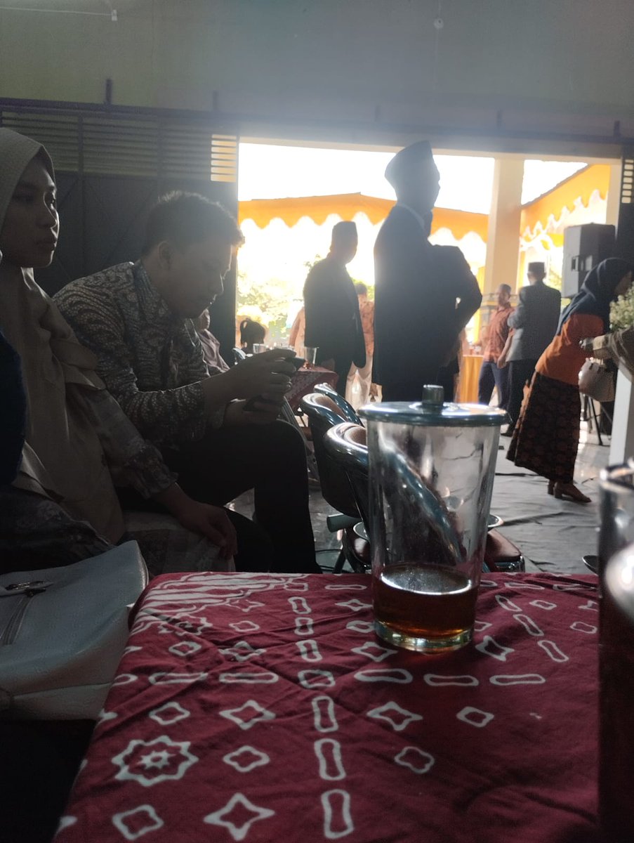 bobby_ak's tweet photo. @ridwanhr Makan nya dihabisin om.. jagong ya diklaten https://t.co/o85rcahNUI