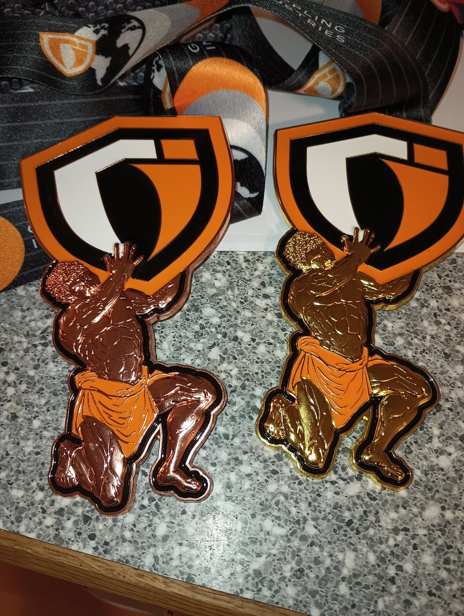 lonewolf_422's tweet photo. If you want medals like these you need to be training at certified martial arts with Paul Boudreaux best jiu jistu in Western Washington https://t.co/dm8koUFvJO