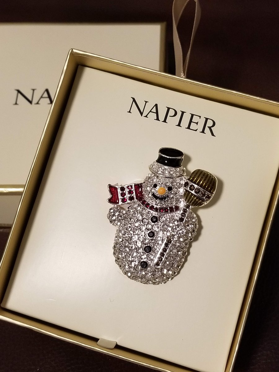 TeriE's tweet photo. GIFT IDEA #NAPIER Crystal Rhinestones &amp; Enamel #Snowman Brooch Gift Boxed Lapel Pin NEW #thinksnow #giftideas #holidaygifts #holidaysparkle #rhinestones #broock #lapelpin #giftable #jewelrygift #friendshipgift #SoCute #Adorable  https://t.co/brxVLU3bi1 #eBay via @eBay https://t.co/mkm1vaVtKr