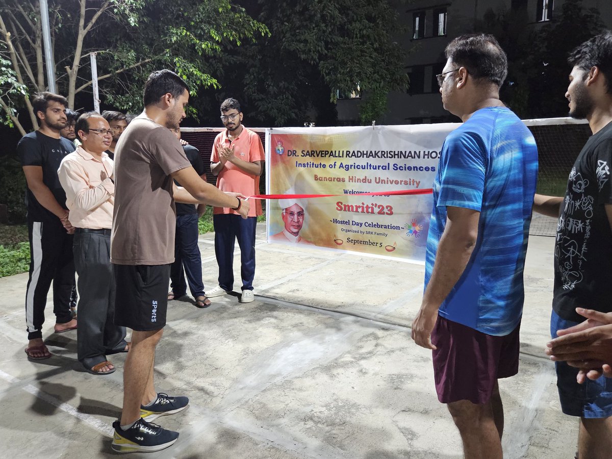 srk_hostel's tweet photo. Inauguration of Hostel Day ~ Smriti'23 in the presence of respected wardens.
Hostel day to be organised on 5th of September in Dr. Sarvepalli Radhakrishnan Hostel, BHU. https://t.co/1SbMUMF3UF