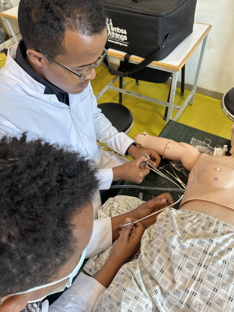 AndreaWeitz3's tweet photo. Training for trauma in Hawassa, Ethiopia in collaboration with Hawassa University. 
#capacitybuilding
@TexasTechEM @robynrichmondmd @ZemedkunMD3 @milosbuhavac https://t.co/C2ccGBf9df