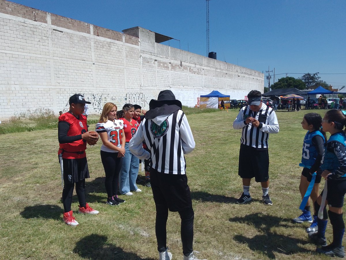 HalOtuFba's tweet photo. En la 1era jornada de #FMP, Fuimos afitriones!
Y tuvimos el honor de recibir a #ReginaEscoto y #NataliaEscoto!
Seleccionadas y jugadoras de #HalconesTexcoco!
#HawkPride
Visitas, excelentes!! https://t.co/Y5m65VE0Vh