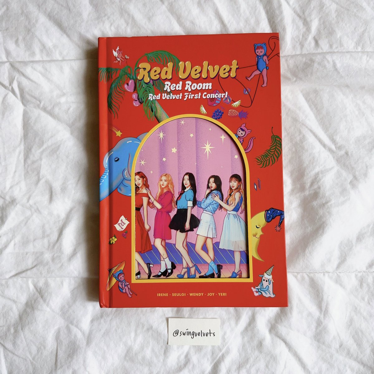 swingvelvets's tweet photo. WTS | MY 🇲🇾 
Help RT 🙏🏻

#RedVelvet Red Room Photobook (no bookmark)
RM 68

Postage 📫
RM8 WM | RM14 EM

#pasarluvies #pasarrvmy #pasarredvelvet https://t.co/XyfwhmUnal