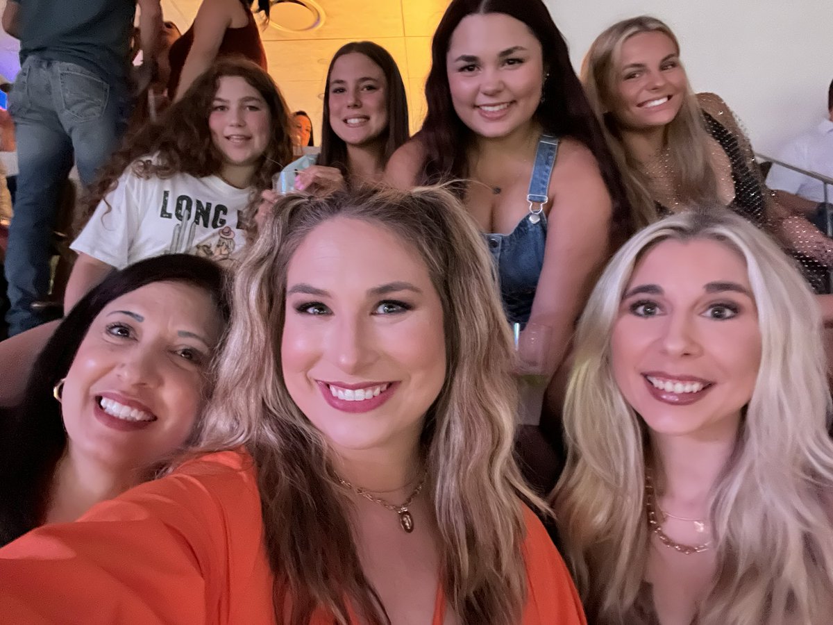 Erica Sweeney Glory tweet media