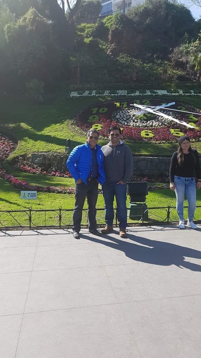 janazoo's tweet photo. La señora apareció en la foto, pero sale enojada, algún editor que me ayude a solucionarlo?
@KokeRamirezA @patorasi https://t.co/6QJDhidrPw