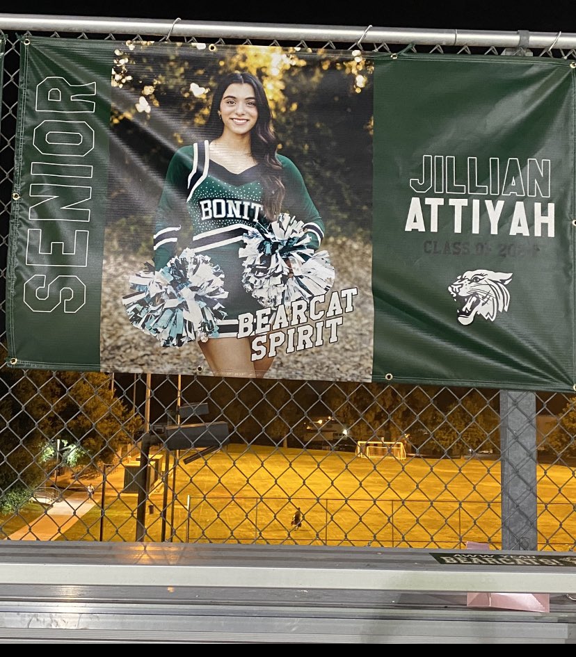 AttiyahSusan's tweet photo. Football season has begun!!! Go Bonita Bearcats!!
#jillianattiyah #cheerleader #banner #fnl #senioryear @SpiritBonita @BonitaUSD https://t.co/4yb1MMQCKt