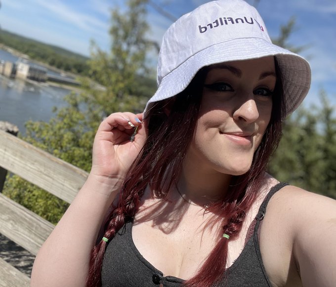 Spent the day hiking and I of course brought my favorite hat for some shade. #unfiltrd #unfiltrdhoney<a href="/tag/stockings"class="tags"><span>#stockings</span></a><a href="/tag/tights"class="tags"><span>#tights</span></a><a href="/tag/gamergirl"class="tags"><span>#gamergirl</span></a><a href="/tag/altgirl"class="tags"><span>#altgirl</span></a><a href="/tag/pantyhose"class="tags"><span>#pantyhose</span></a>