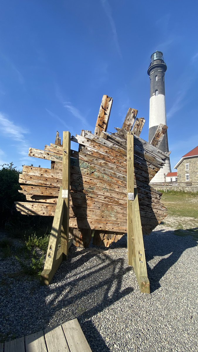 BuildingsNEH's tweet photo. Today’s big walk - Fire Island Lighthouse (1858, with a First Order Fresnel Lens) and portion of the shipwrecked SS Savannah - the first steam-powered ship to cross the Atlantic (1819, Wrecked off Fire Island in an 1821 storm). #fireislandlighthouse #fresnel #SSSavannah https://t.co/vdtaGktn0U