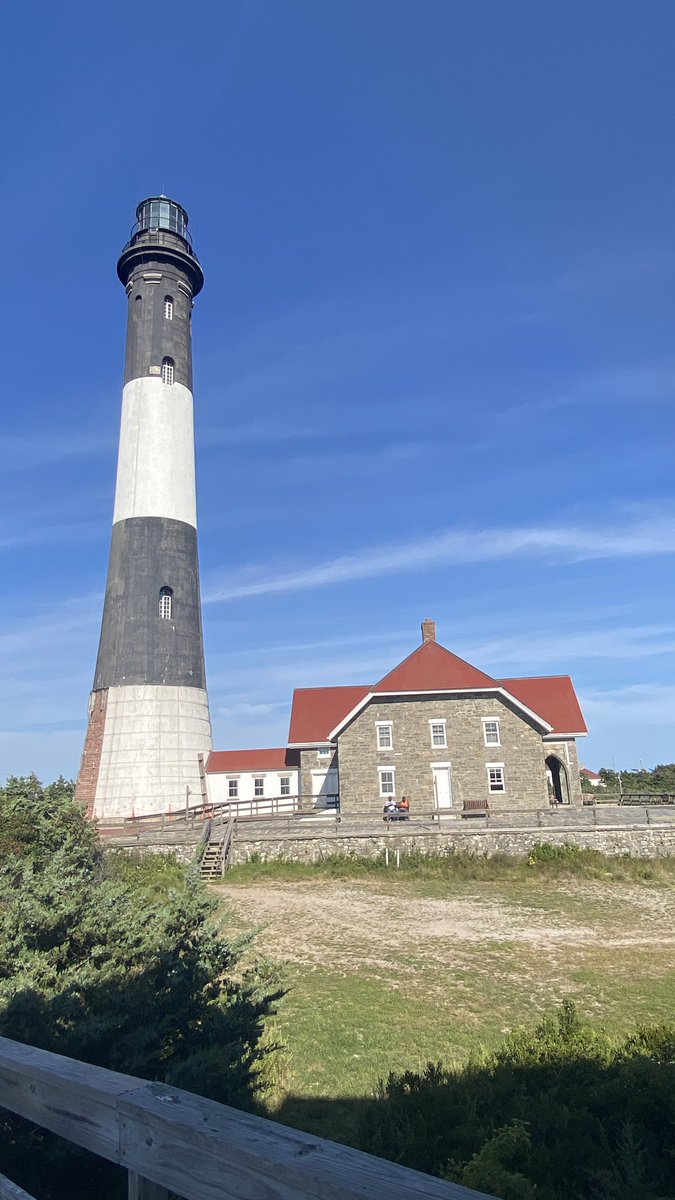 BuildingsNEH's tweet photo. Today’s big walk - Fire Island Lighthouse (1858, with a First Order Fresnel Lens) and portion of the shipwrecked SS Savannah - the first steam-powered ship to cross the Atlantic (1819, Wrecked off Fire Island in an 1821 storm). #fireislandlighthouse #fresnel #SSSavannah https://t.co/vdtaGktn0U