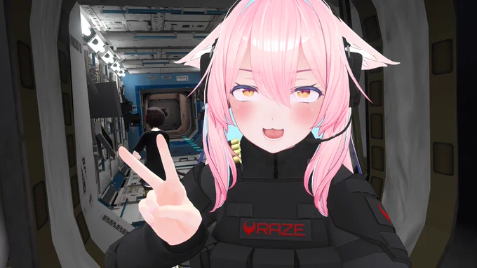 宇宙ステーション.....!!意外と中が広かった....! 