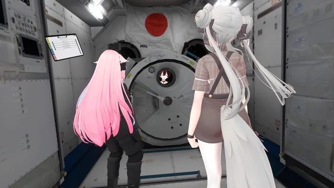 宇宙ステーション.....!!意外と中が広かった....! 