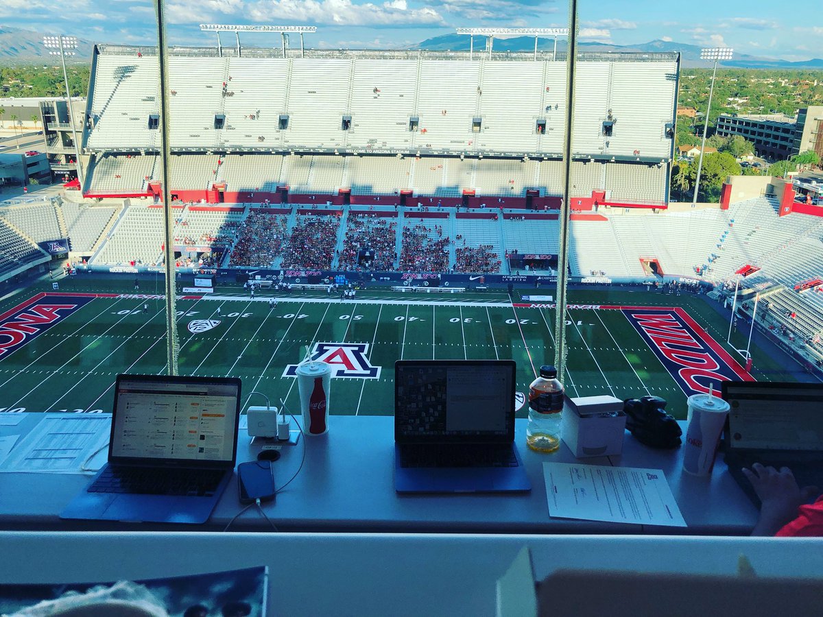 RCATimes's tweet photo. Cuatro años después… de regreso al #ArizonaStadium 🏈🏈 https://t.co/nkkkXbKQMy