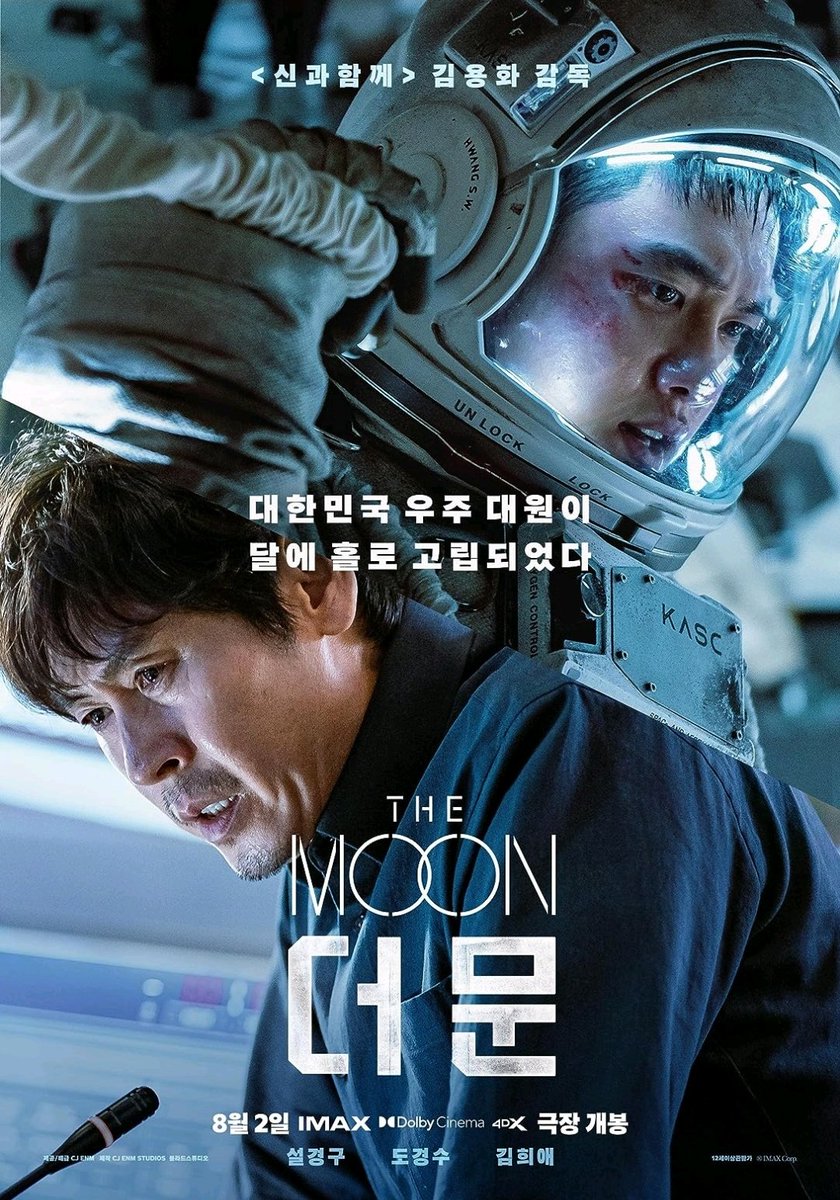 HockeyPhotos's tweet photo. #Seoultember #3 The Moon. I enjoyed it and disagree that the nationalism was over the top. I found the US behavior 100% believable aside from the promotion. Please if you are an American actor w/ even a smidge of talent, go to SK so we don't have 2 see the 2 in suits again. https://t.co/jwQ4aHYUsk