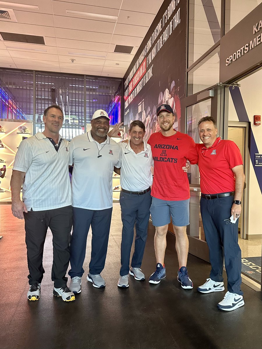 ArizonaFBall's tweet photo. The legends have returned. https://t.co/OwKhHOsOnT
