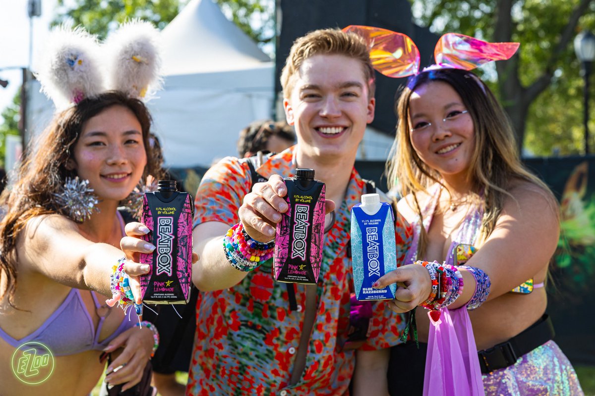 BeatBox is bringing the party to #EZOO2023 with their activation full of jewels, body glitter, and of course — ice cold BeatBoxes. Don’t forget to stop by 🧃 21+