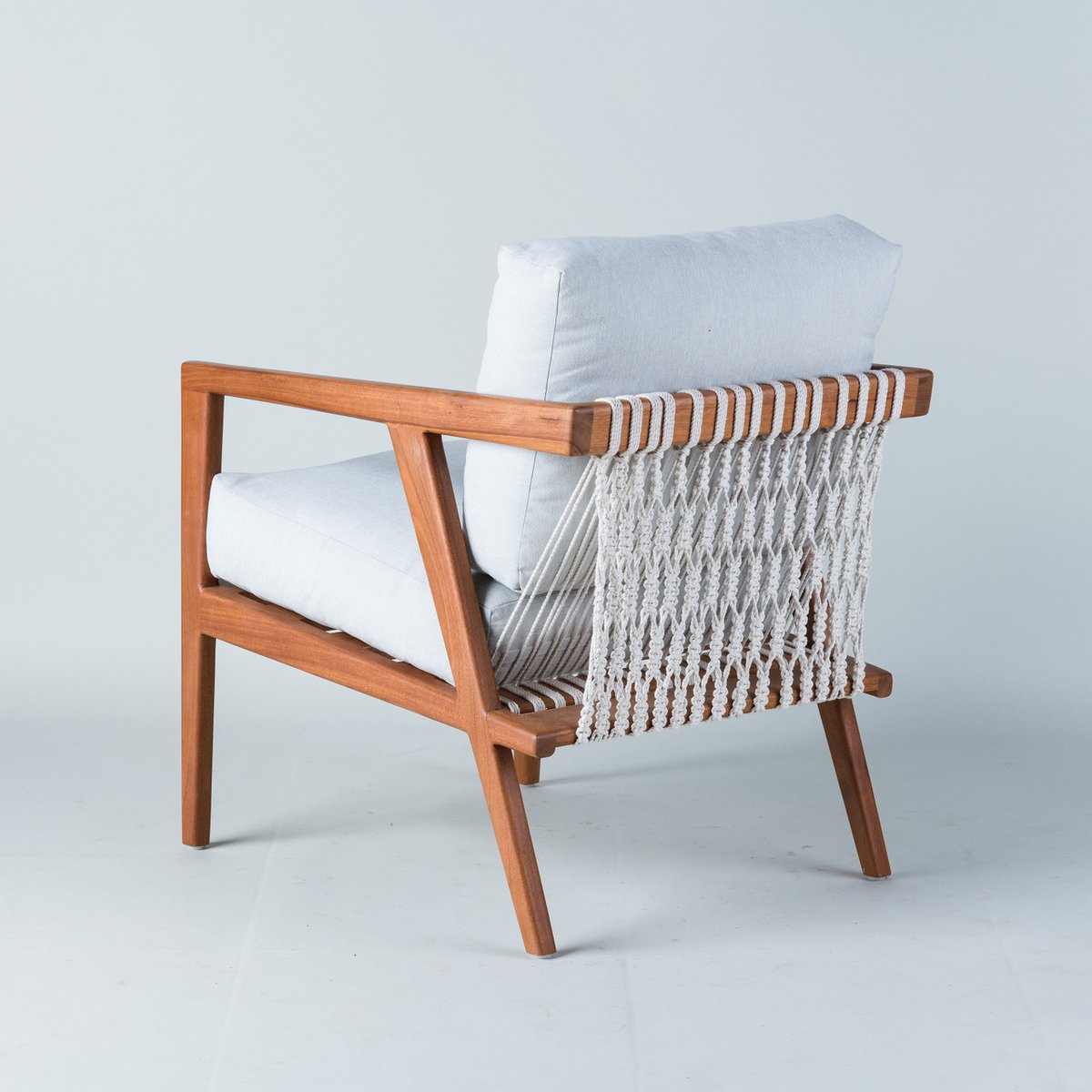 LukatryL's tweet image. We carefully select the wood to use without adding any auxiliary materials
#macrame #chair #lukatry #butaca #furniture #interiordesign #interiordesigner #handmade #artisan #handmadefurniture #cedar #linen #patiofurniture #gazebo #bostonfurniture #miami #beachhouse #texashomes