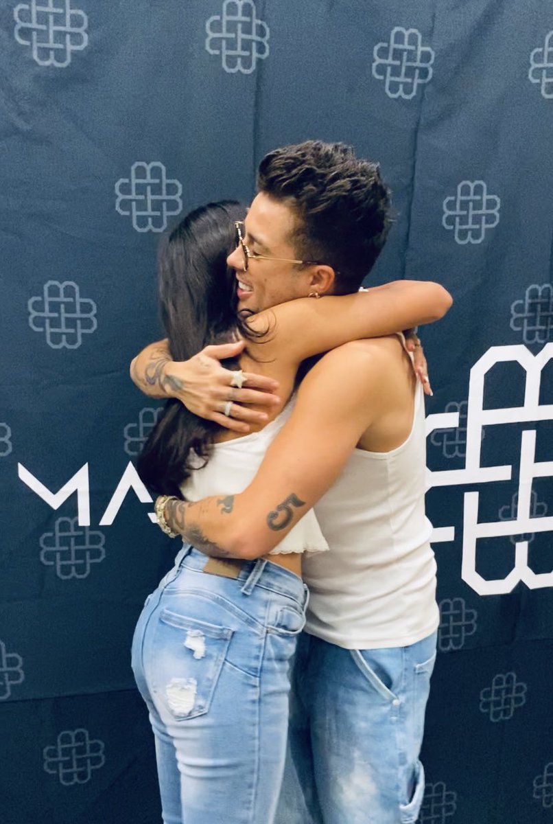 ximenaftmb's tweet photo. Los mejores abrazos los da él❤️
No se imaginan lo feliz que fui
@mariobautista_ https://t.co/u8YMiSTfVq