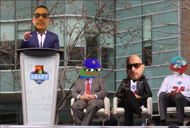 lolCIub's tweet photo. the lolClub draft starts in 30 minutes! Who do YOU have going #1 overall?

#lolUp🧌 #LetsRide https://t.co/SWV3XvhbkO