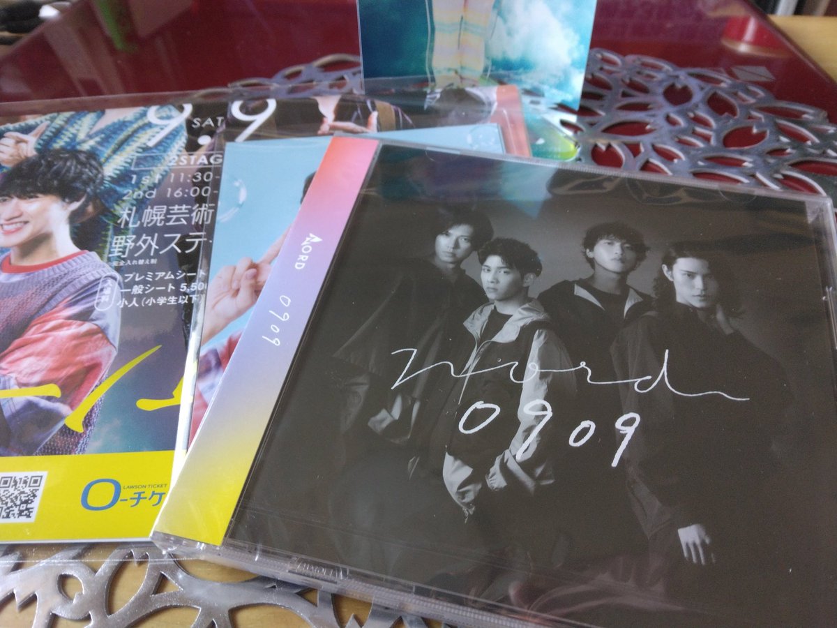 LHINORDtomo1012's tweet photo. 「NORDの森グッズ」
無事届きました❤️💙💚💛
早速聴きまくります🎧🎶🎶
いつもながらの丁寧な梱包ありがとうございます🙏✨✨
#NORD
#おい森
#CUEPRO https://t.co/e21E6XNSJo