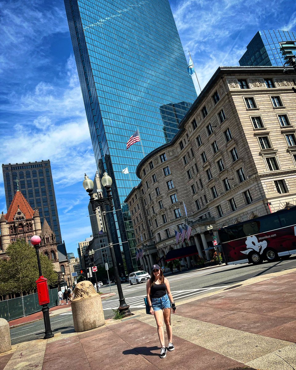 AshleyCote74's tweet photo. 😁🌆❤️ #DoublePost https://t.co/s5nziEpYLY