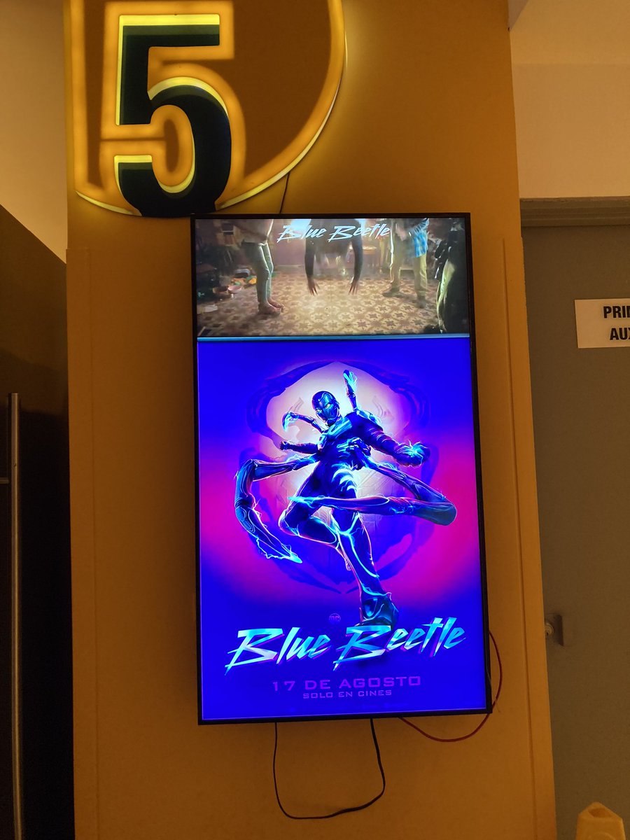 _Rfx's tweet photo. La historia de como terminé viendo #BlueBeatle en @Cine_Colombia cuando quería ver “Háblame”
Llegué a taquilla 30m antes de la función y me encuentro q esta cancelada por “problema con el proyector” ni siquiera quien me lo dijo se lo cree. Toda la semana apareció en cartelera. https://t.co/AP3rAl5Xfr