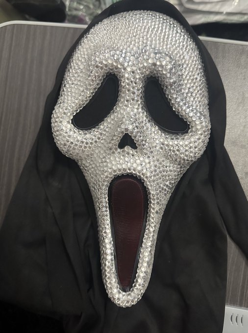 Look what I finally finished 😩 SCREAM https://t.co/mR3fu1OlNJ