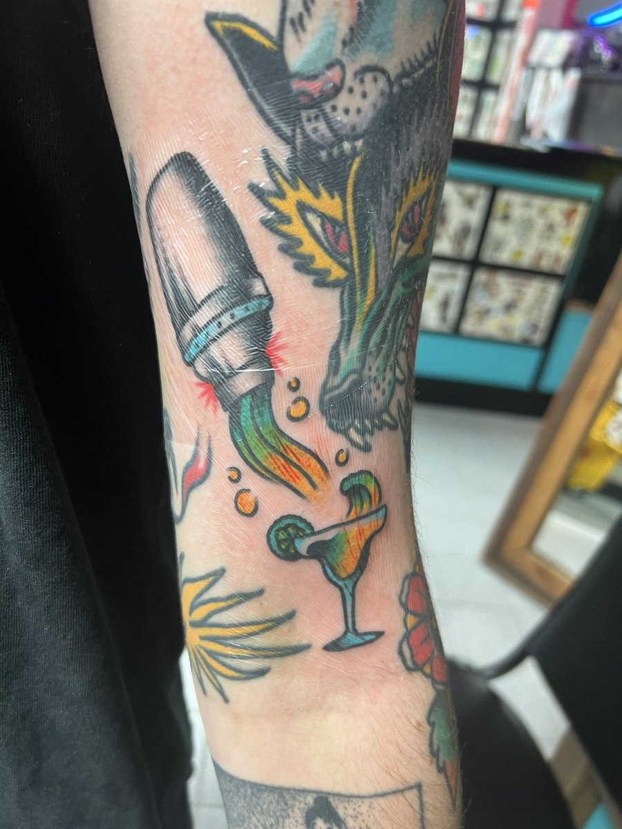 waverunnner's tweet photo. “With nothing to show but that brand new tattoo”- Jimmy Buffet https://t.co/VkJRDcR03g