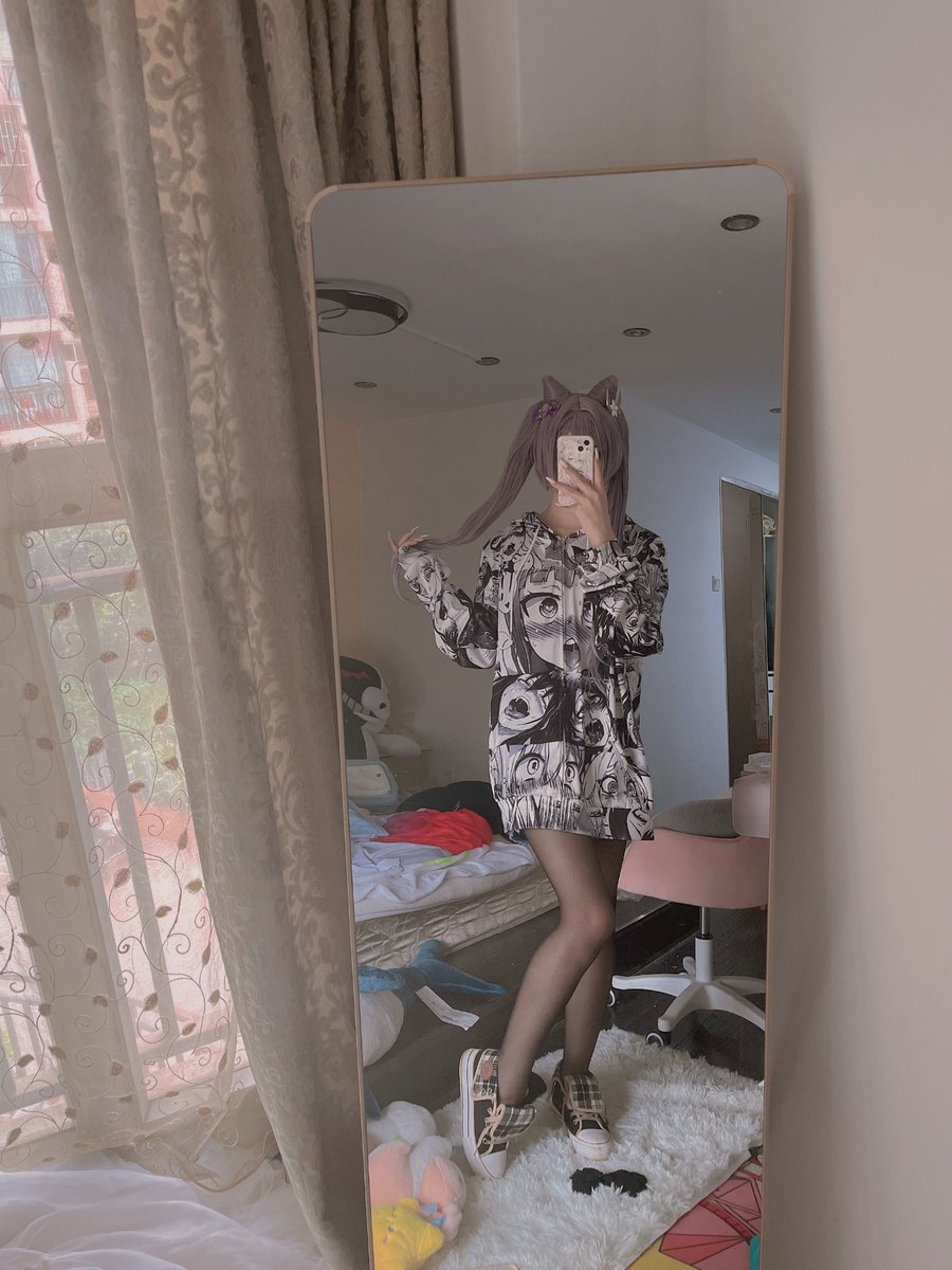 ZhenBaiB's tweet photo. 卫衣下面的是？
#男の娘 https://t.co/UpOXXReW77