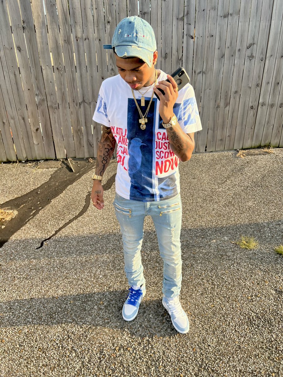 NuMoneyMLS's tweet photo. Snoop Said” Dam Lil Bra I Miss Taking Pictures With You So Keep Me Otp We Finna Get Put Up In 6mins’💙💪🏾💯
#NuMoney
#MLS4Ever
#FreeMvcSnoop https://t.co/C3txrLhfll
