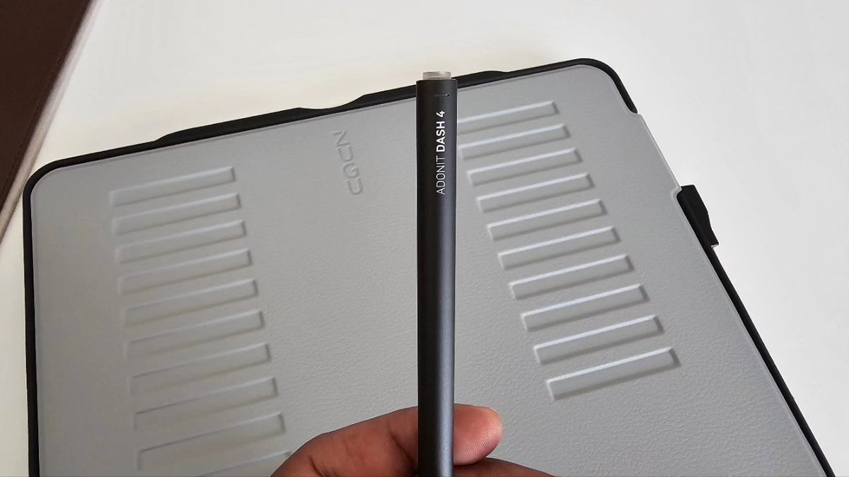 AvgTechGuy885's tweet photo. This Stylus works with your iPad, iPhone, and Android devices... @adonitusa We give it ๐๐
Full Video Out Now!!!
https://t.co/BQOzSsUu2o
#averagetechguy #adonit #dash4 https://t.co/v19pLA0yHH