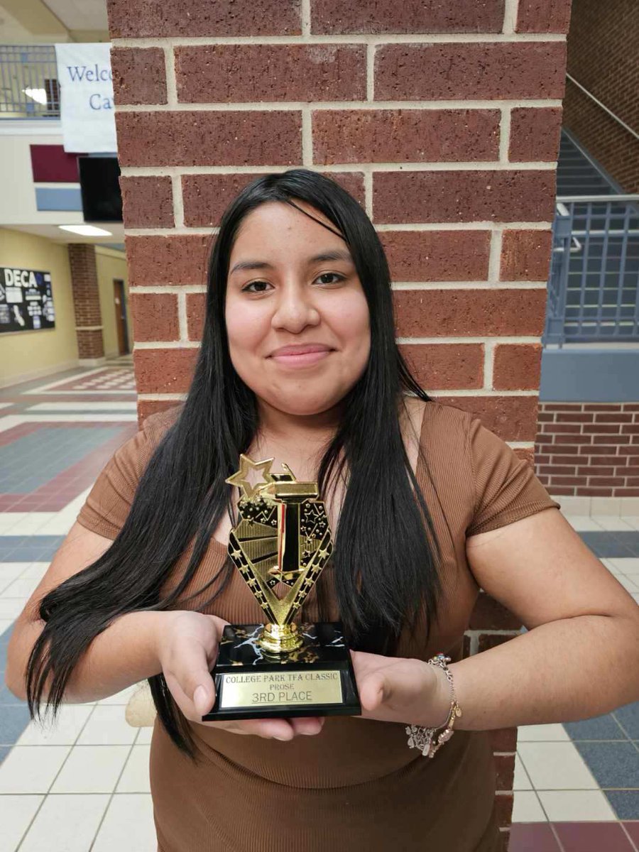 CCHS_DebateTeam's tweet photo. @CaneyCreekHS First tournament of the year in the books and we came home with some hardware! In poetry Camila 5th, Daniela 4th, Informative Melanie 5th, Prose Yovana 3rd, an LD quarterfinalist, an Impromptu semifinalist! #talkpretty https://t.co/YD4k4Yq0fQ