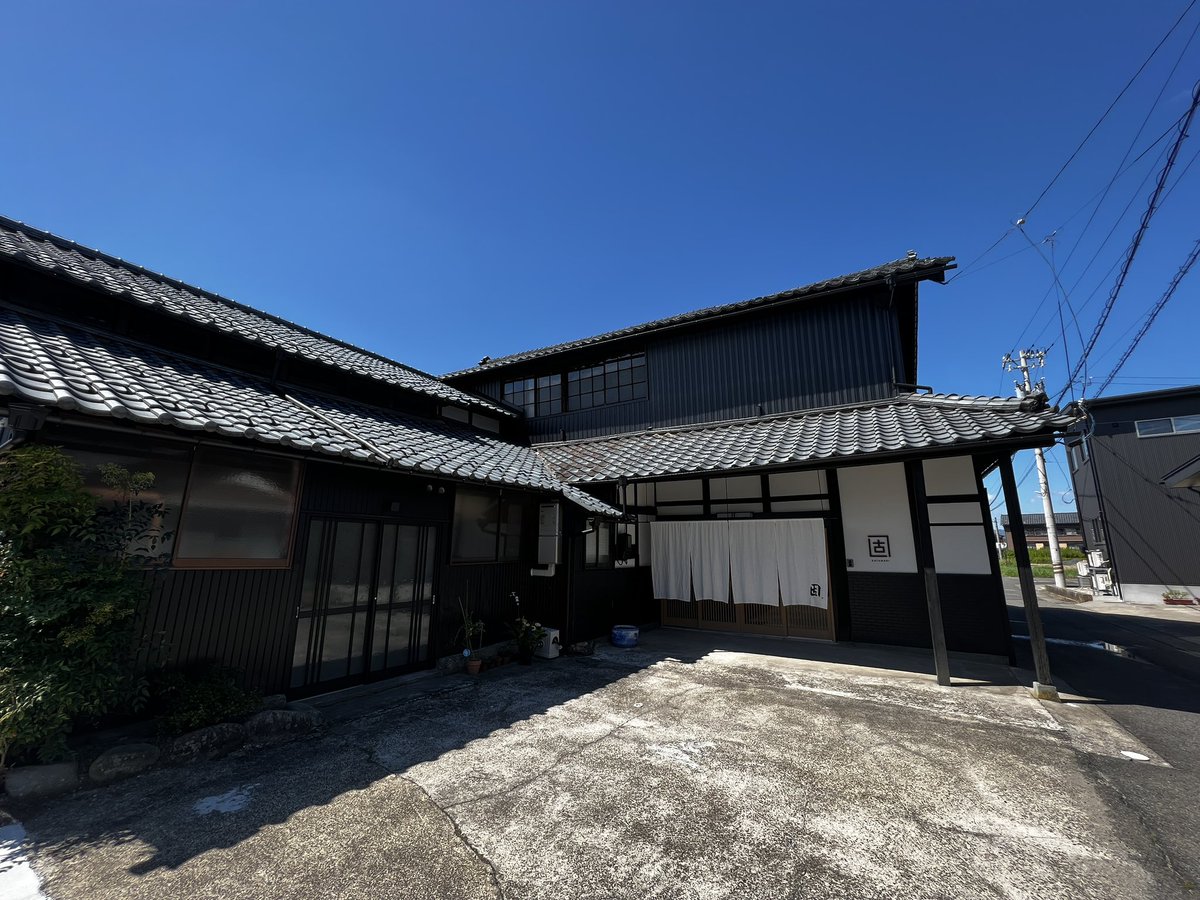maedakamari's tweet photo. Rintossワークショップin福井 Day2
今日は今朝から振り返りと内観とこれから100歳までのプライベートとビジネスを見つめながら自己開示する一日です。
ステキな参加者の皆様が最高の場づくりをしていただけております♪
#Rintoss
#女性活躍
#内観
#未来のデザイン
#福井
#鯖江 https://t.co/sbDmB2hJv7