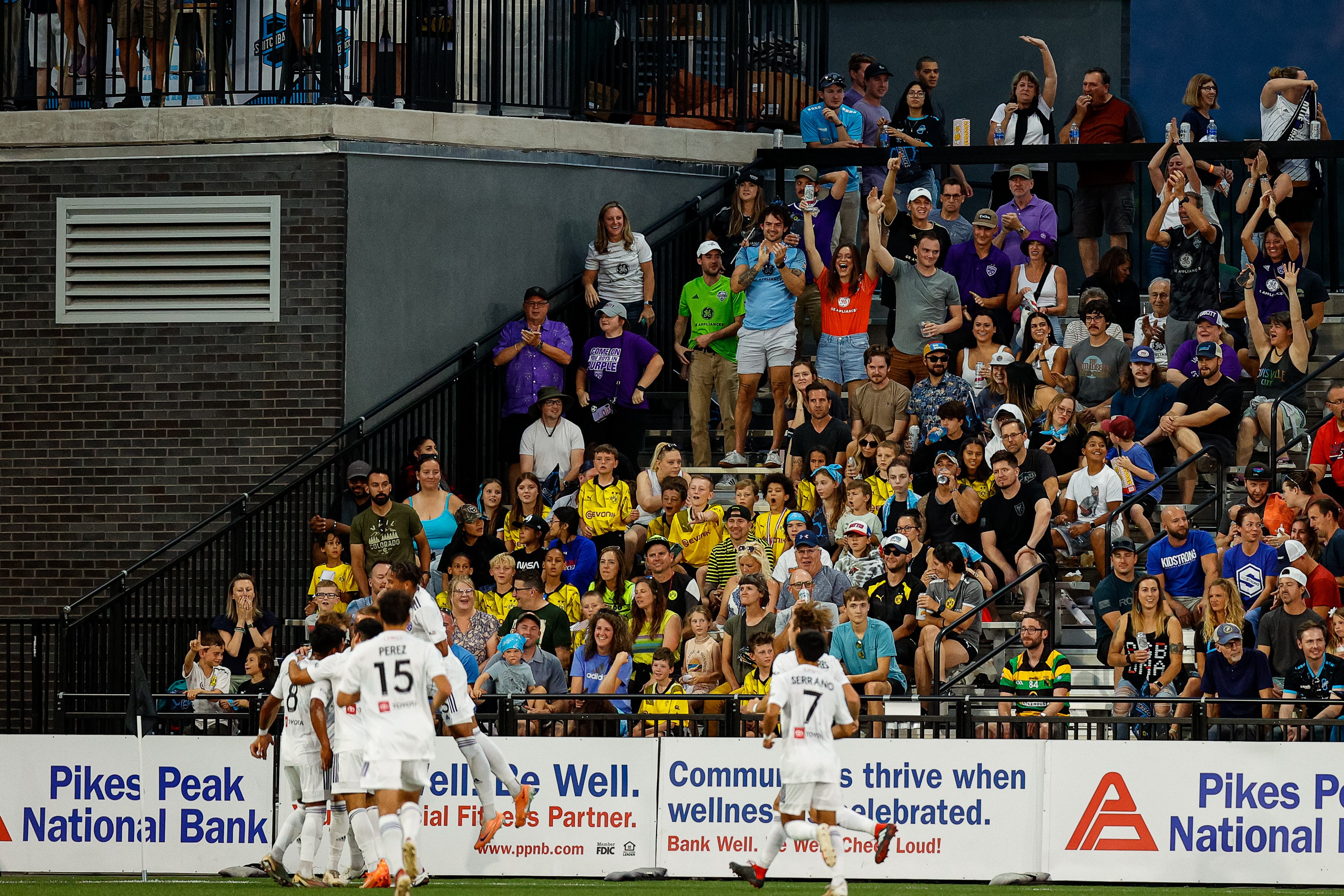 Lou. City soccer supporters told to take off masks during game