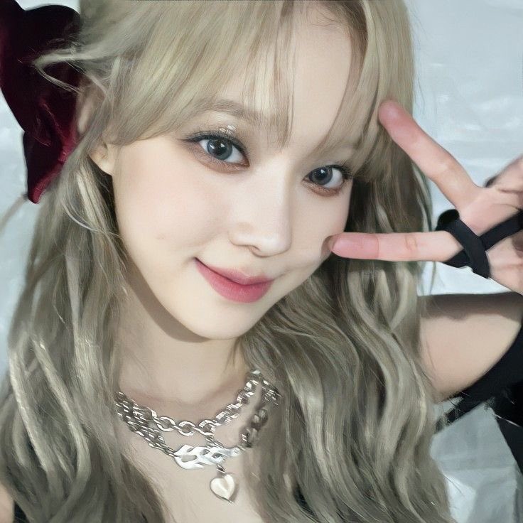 caeeivy's tweet photo. #Moots or temenan? 

#roleplaying #Lpmroleplayer #roleplayerindonesia
@LpmRoleplayer https://t.co/6XTl5HlVNC