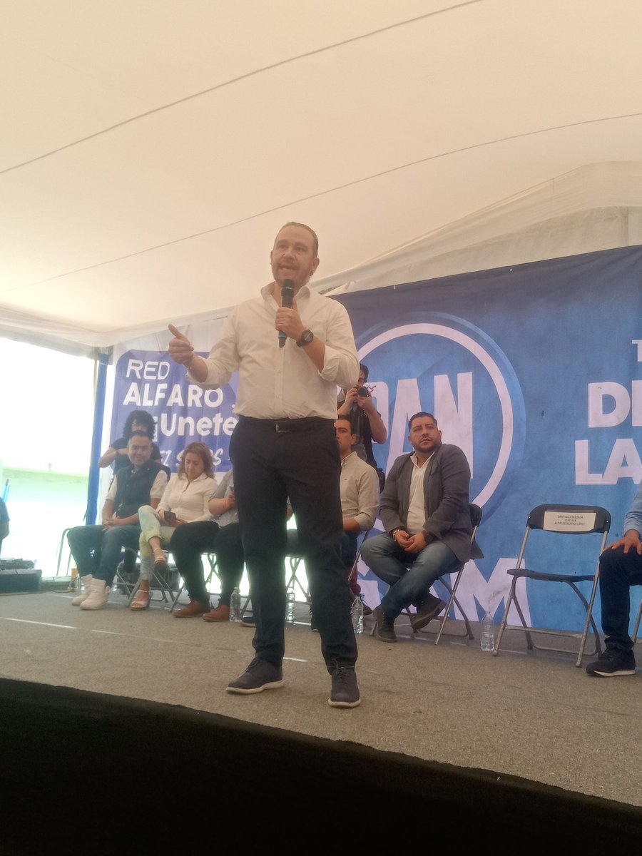 hoy acudí a un evento al que me invitaron como representante de agrupación de transporte público tuve la oportunidad de saludar a <a href="/STaboadaMx/">Santiago Taboada</a> <a href="/mauriciotabe/">Mauricio Tabe Echartea</a> y grandes excompañeros de partido y estoy de acuerdo en algo un gobierno con resultados se puede replicar en la cdmx