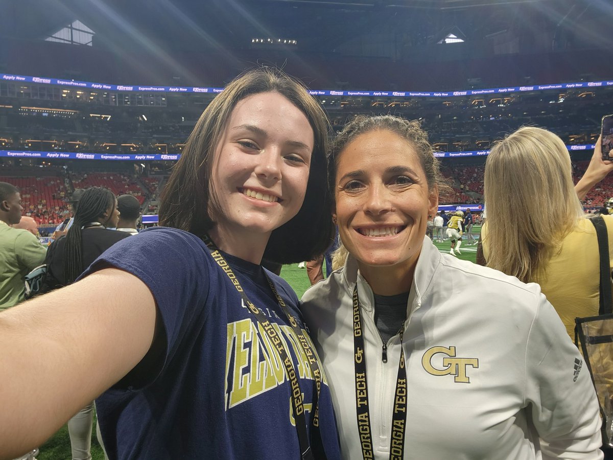 Charlotte Smith tweet media