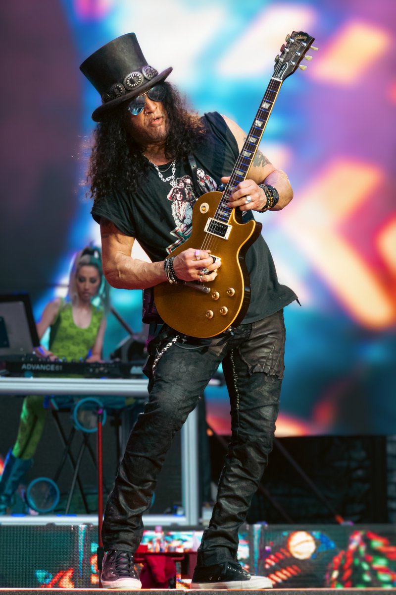 vonzalus's tweet photo. @Loudwire https://t.co/S46O3unWmw