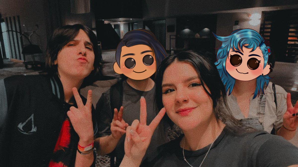 BeliioPlanet's tweet photo. Ya que estamos de presumidos por haber llegado a los mil suscriptores pues les ponemos unas fotitos que nos tomamos hace poco 🙊🙊🙊
Estuvimos en la #gamergy y en la #formulagg
#MaferRocha #missasinfonia #don_shott #wereverwero #mymalk4pon3 #tumtum #obviio #beli_k_i https://t.co/bkzmizfLi7