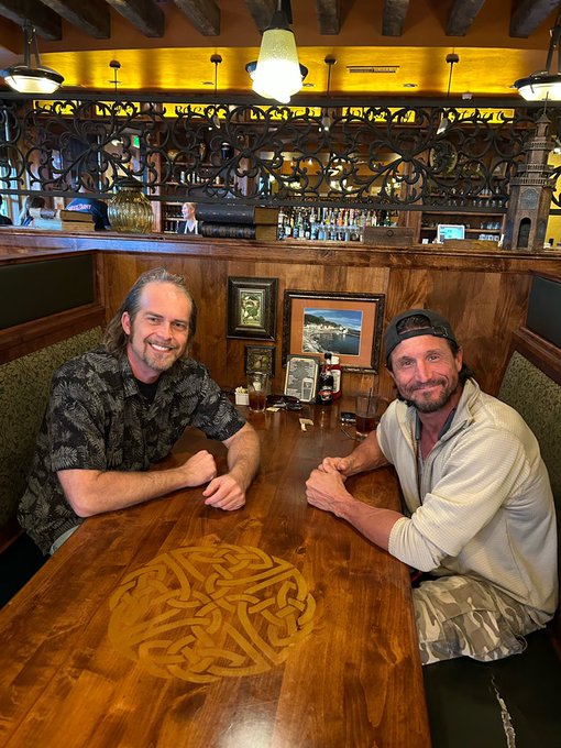 What&rsquo;s happening !? https://t.co/05oByMLmxy<a href="/tag/onthisday"class="tags"><span>#onthisday</span></a>