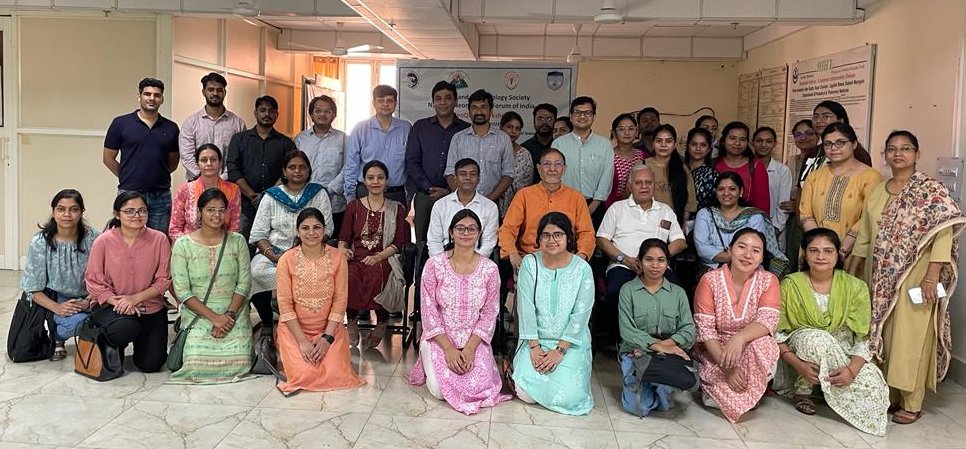 ashokaiims's tweet photo. @Nnfindia1 @drbisht02 @MoHFW_INDIA @ICMRDELHI @NITIAayog @joylawn @UNICEFIndia @WHOSEARO @ProfSomashekhar @AnantBhan @NigelLivesley @AAPGlobalHealth @Faisalnaifaru @AMATHUR1007 @QEDJT Workshop for #NeoEQuIP Course at #SRHU Jolly Grant by @NNF_Uttarakhand  at the end of week three with six workstations, hands on practice in small groups,OSCE as part of #blended learning .Similar workshop are being conducted in 16 states &amp; four countries concurrently @Nnfindia1 https://t.co/aglt088Lyx