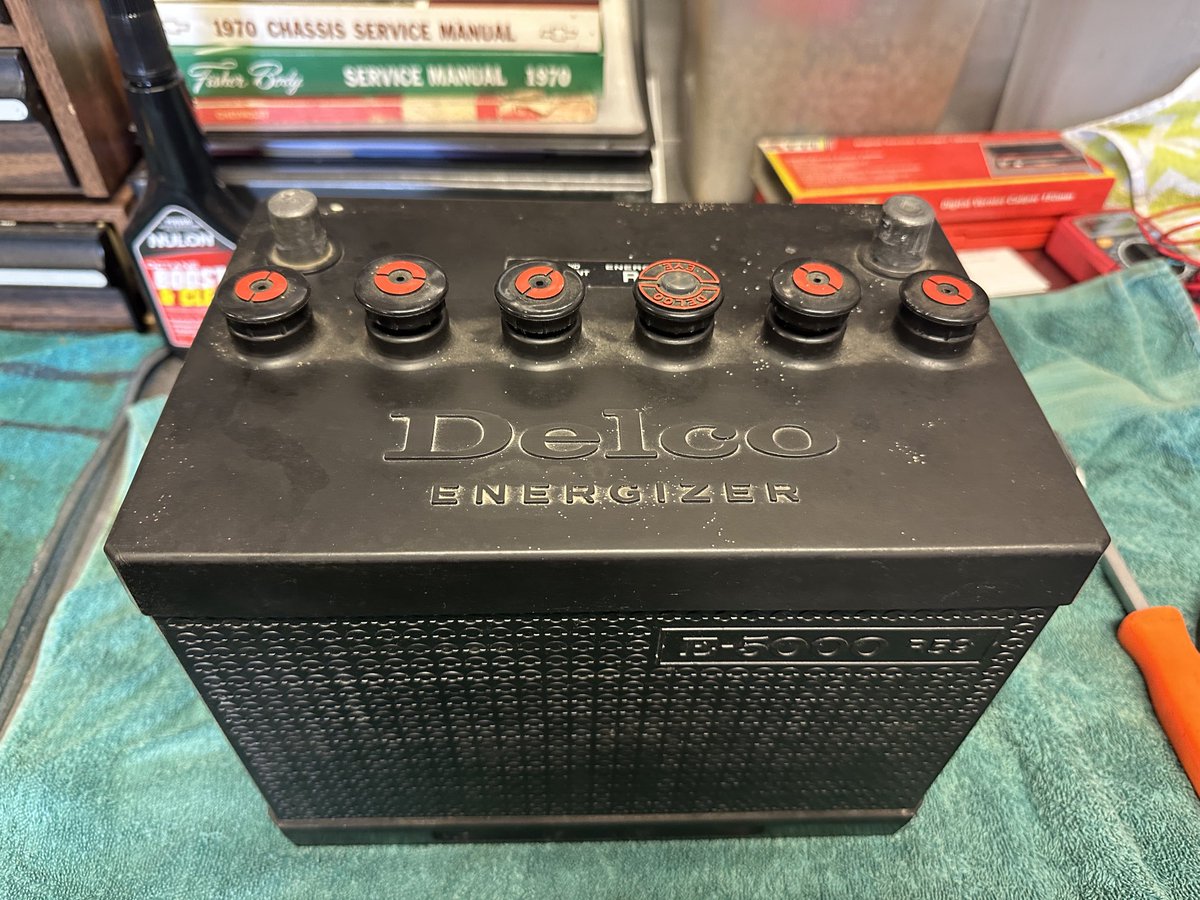 ScullyDamien's tweet image. Giving the Chevelle’s battery an overhaul as the cheater AGM inside is cactus. #backyardmechanic #Chevelle #R59 #SS396