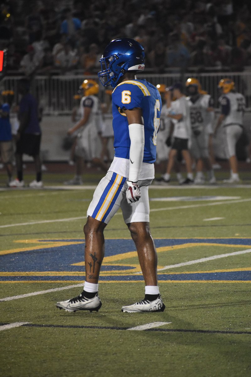 KeytroneG's tweet image. hudl.com/v/2LXw3n
Highlights from first 3 games of junior season @PrepRedzoneAR  @NLRFB @CoachOlberts