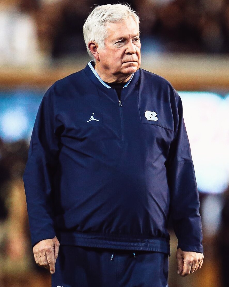 PFF_College's tweet photo. Mack Brown is the first head coach EVER to win 100+ games with two different programs👏 https://t.co/c9NmCgw3Co
