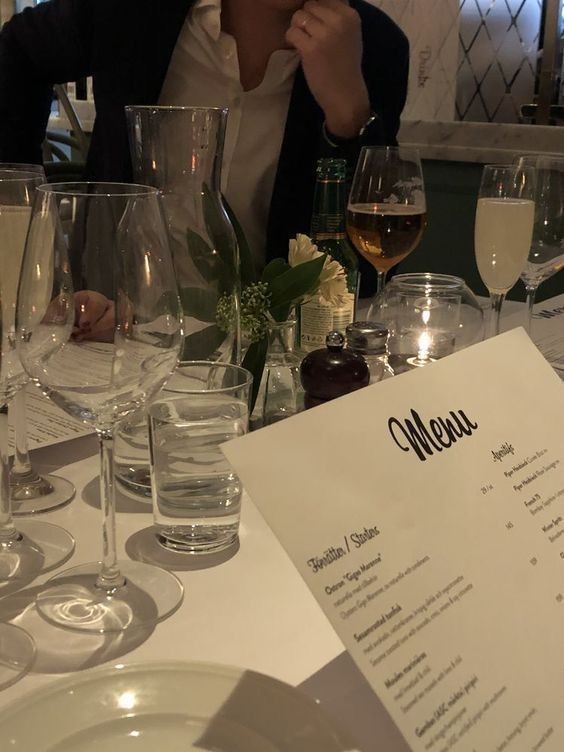 𝘊𝘌𝘓𝘐𝘕𝘌 tweet media