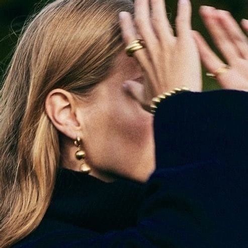 𝘊𝘌𝘓𝘐𝘕𝘌 tweet media