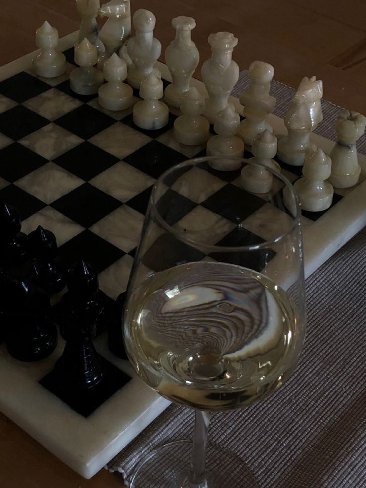 𝘊𝘌𝘓𝘐𝘕𝘌 tweet media