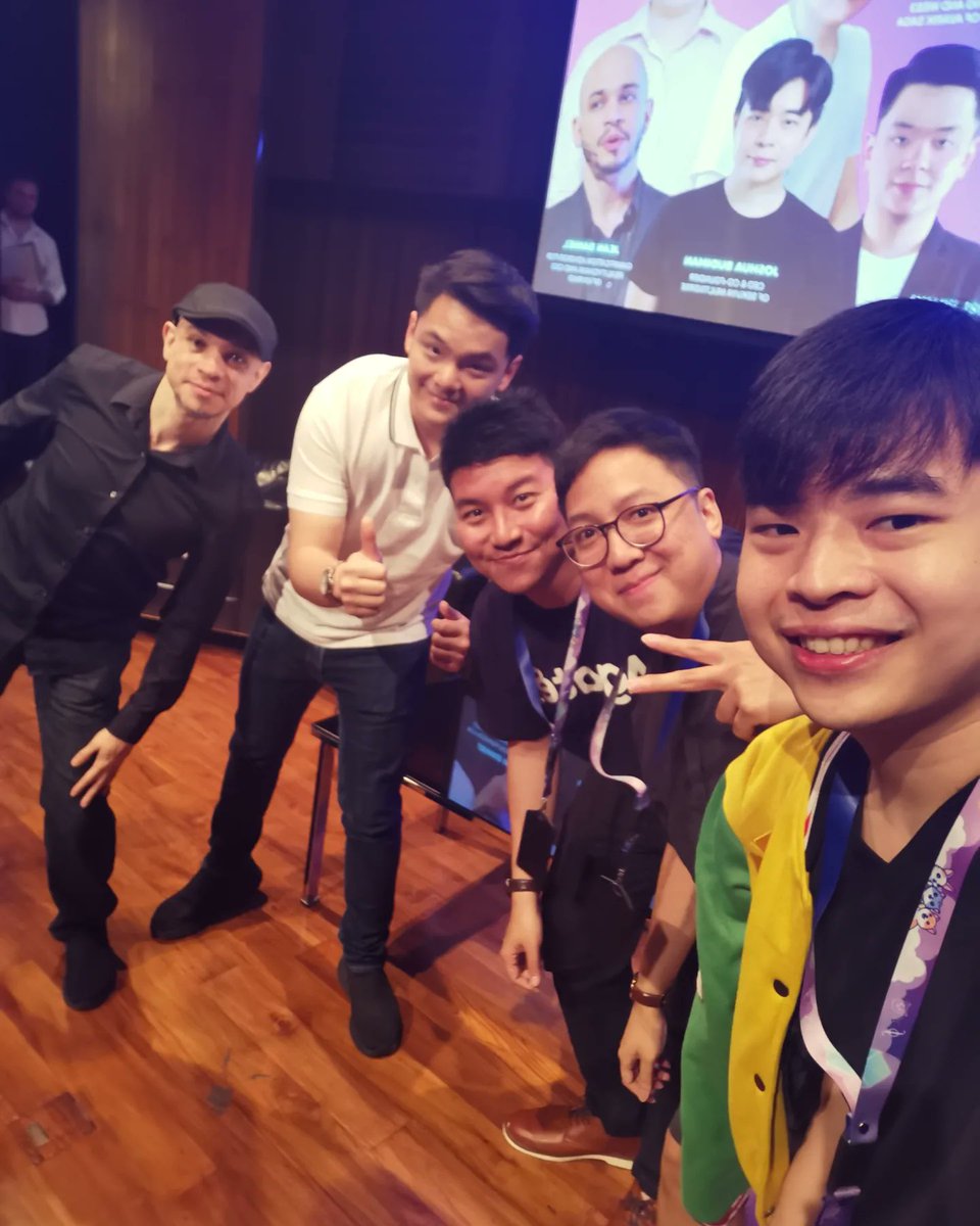 NN93GGWP's tweet photo. Thank you @FilFoundation @MetaPals @Filecoin for the great event!

Having my 79th talks with great people here at Meta Fantasy Jakarta! @avariksaga @creo_engine @AgateInt @JukiverseNFT @metaNesia_id @sekuyaofficial https://t.co/lfeFDnkAw1